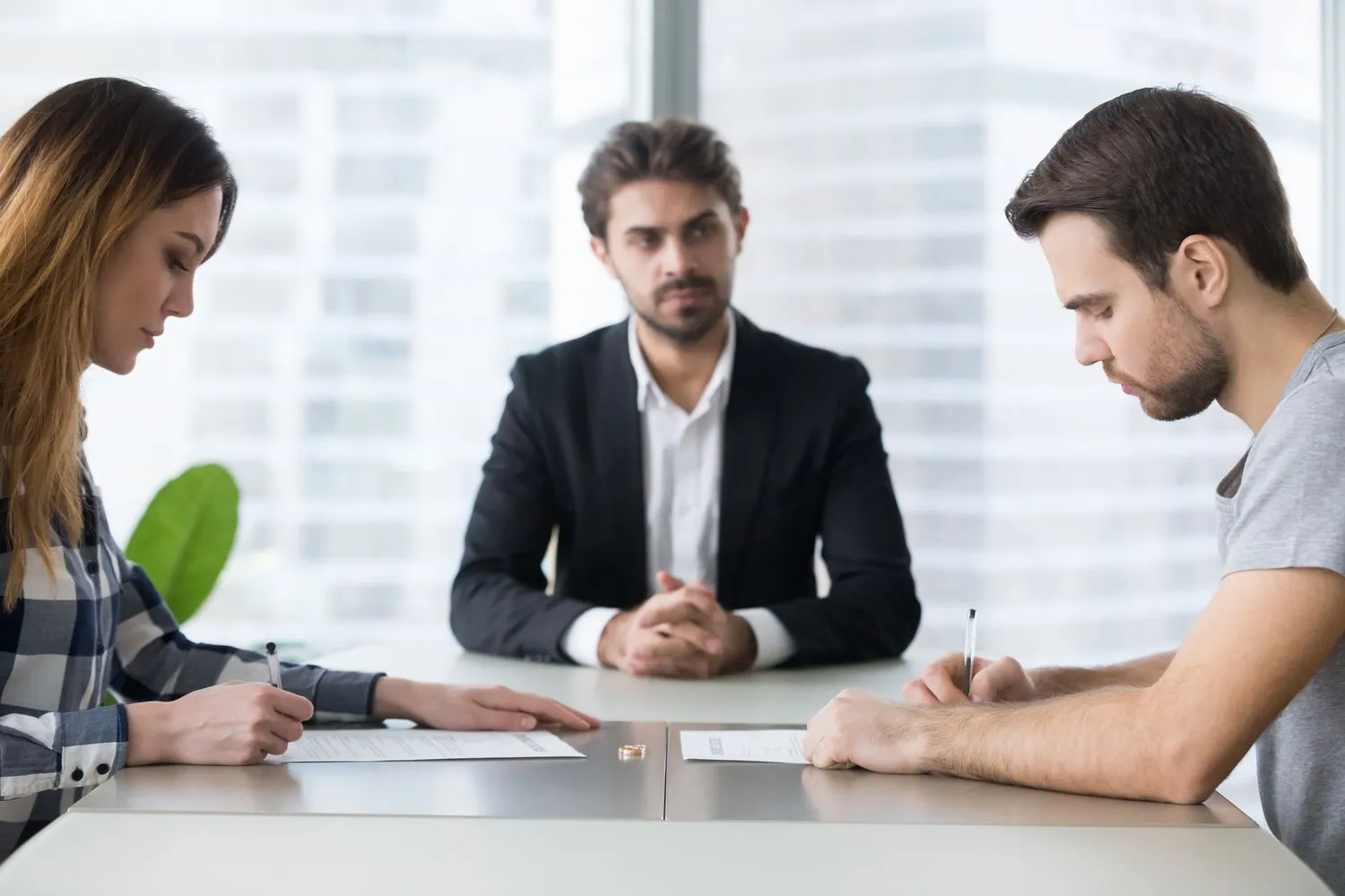How EH Mediation Guides Couples Toward Fair and Balanced Outcomes Birtley